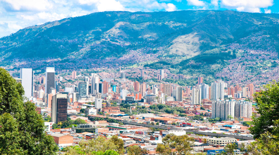 Unforgettable Nightlife: Top 7 Must-Visit Bars in Medellín, Colombia for a Memorable Experience